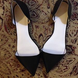 Pointed Zara flats- fits like a size 8.