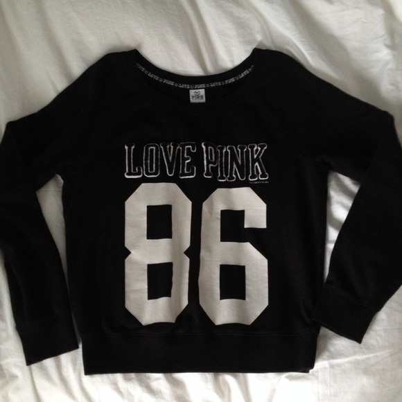 ❌SOLD❌ Victoria's Secret PINK Sweater