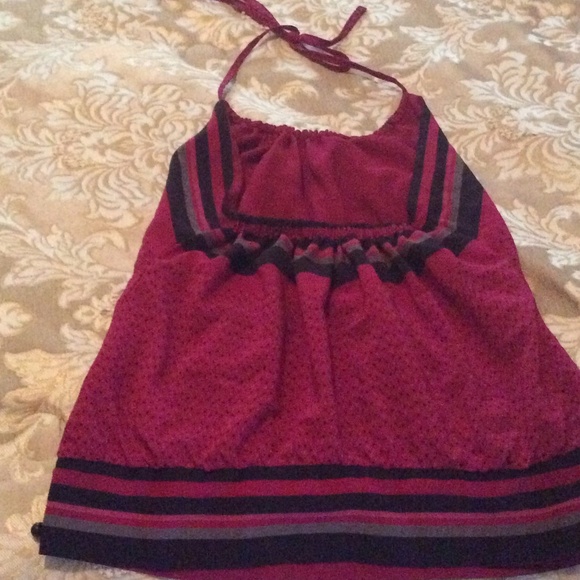 Cute top - Picture 2 of 3