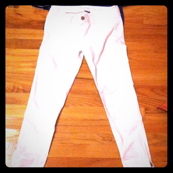 American eagle white jeggings!