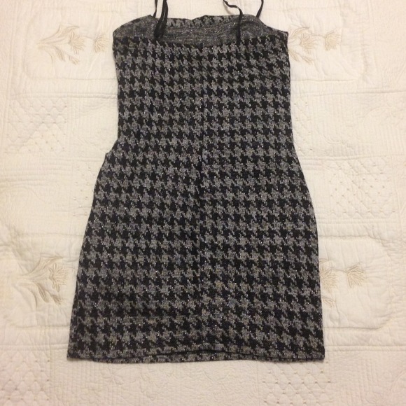 Chevron Glitter Dress - Picture 2 of 3