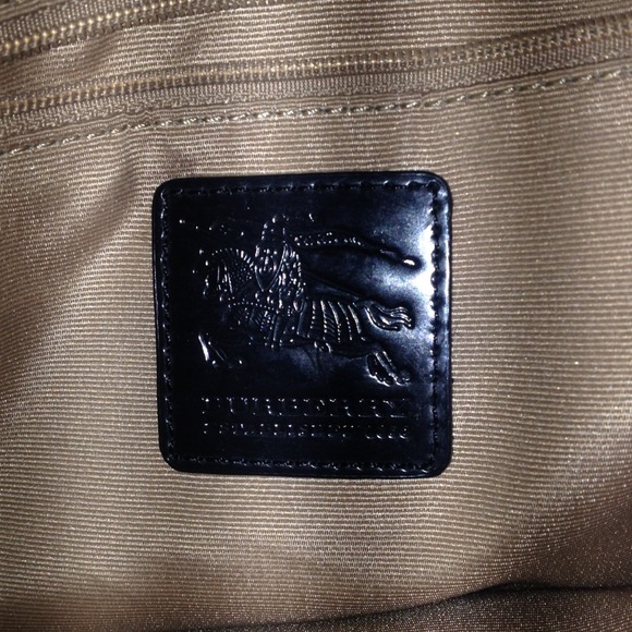 ❌SOLD❌ Burberry logo and serial number