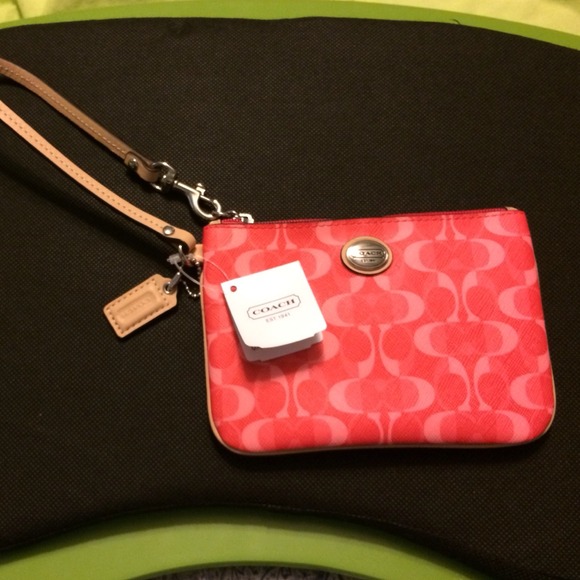 Coach Clutches & Wallets - Coach wallet.
