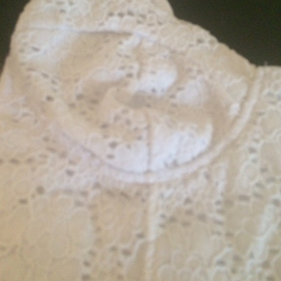 White bralette - Picture 3 of 4