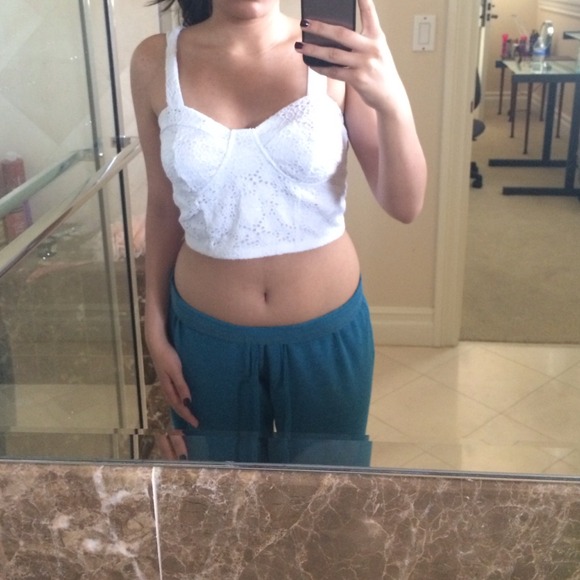 White bralette - Picture 4 of 4