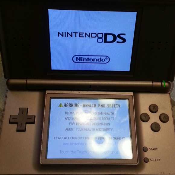 $$Pink Nintendo DS Lite with game included$$ - Picture 3 of 3