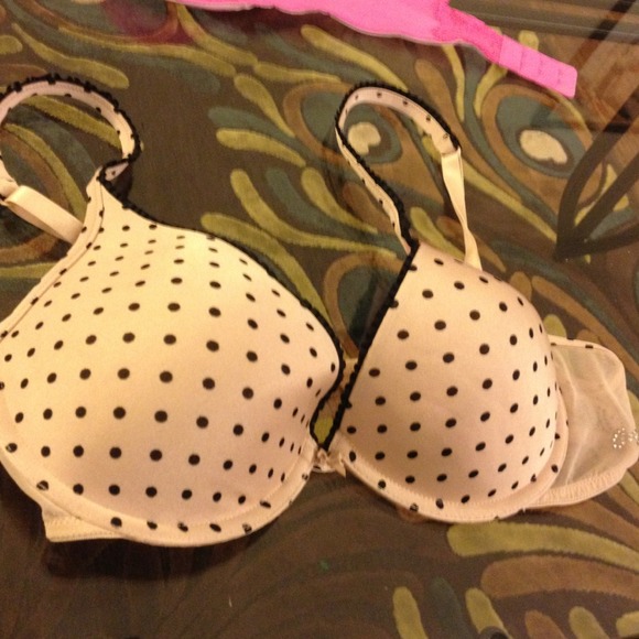 Victoria Secret Sexy little things 34D
