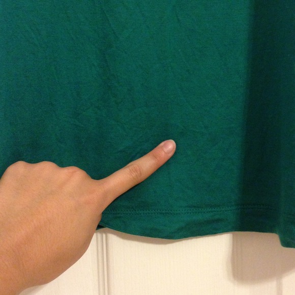 ⭐️ Banana Republic blouse - Picture 2 of 3