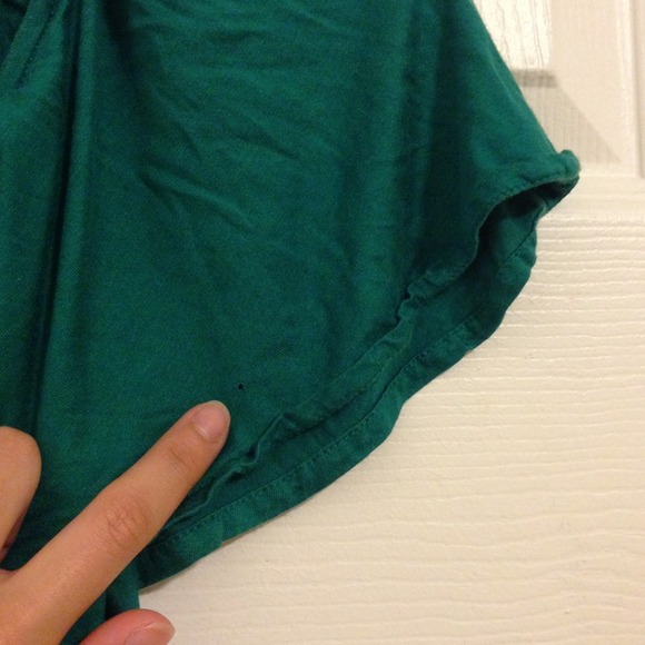 ⭐️ Banana Republic blouse - Picture 3 of 3