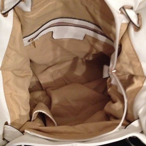 Handbag - Picture 3 of 4