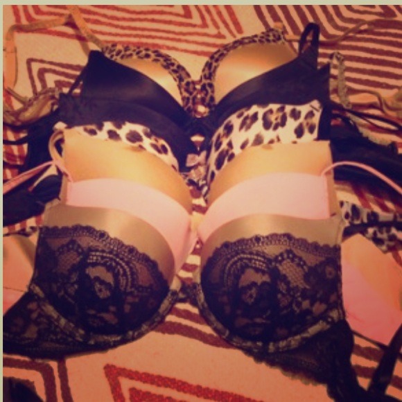 🚫SOLD🚫 34a.   Lot of 7 Victoria Secret Bras
