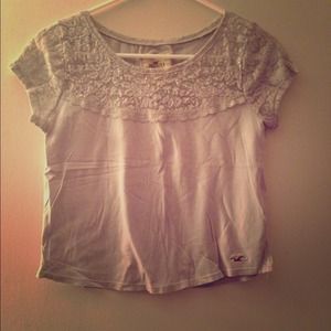 Hollister creamy gray shirt