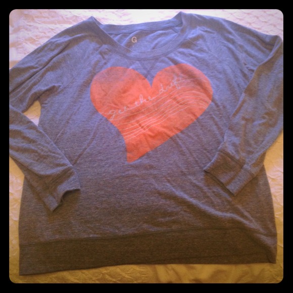 SOLD🚫Cute GAP long sleeve tee🚫