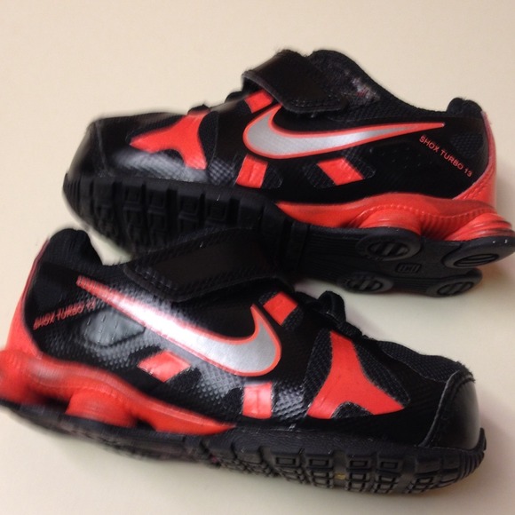 Shoes - Picture 3 of 4