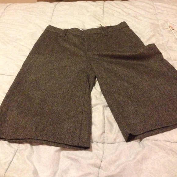 📛like new Zara Woman shorts 📛 - Picture 2 of 4