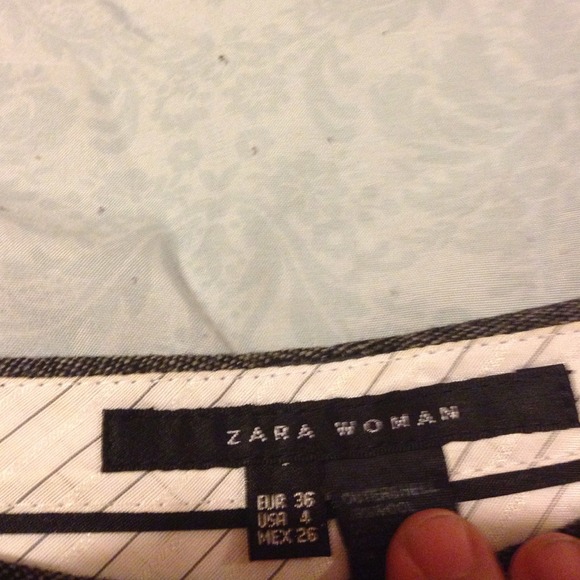📛like new Zara Woman shorts 📛 - Picture 3 of 4