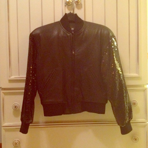 💟Luis Alvear black leather sequence coat💟