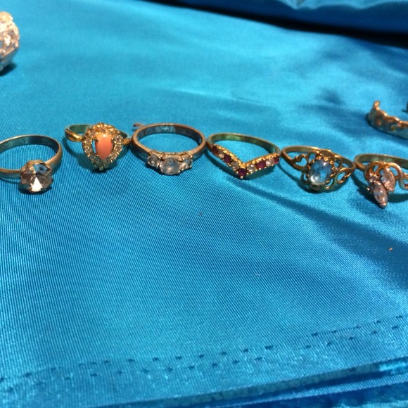 💜RINGS OF ALL SIZES💜 - Picture 2 of 4