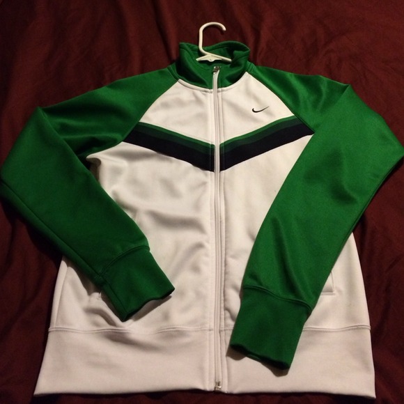 NIKE TRACKER JACKET