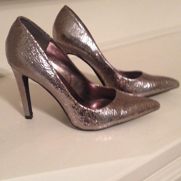 🚫hold🚫Sexy pewter hells. So cute