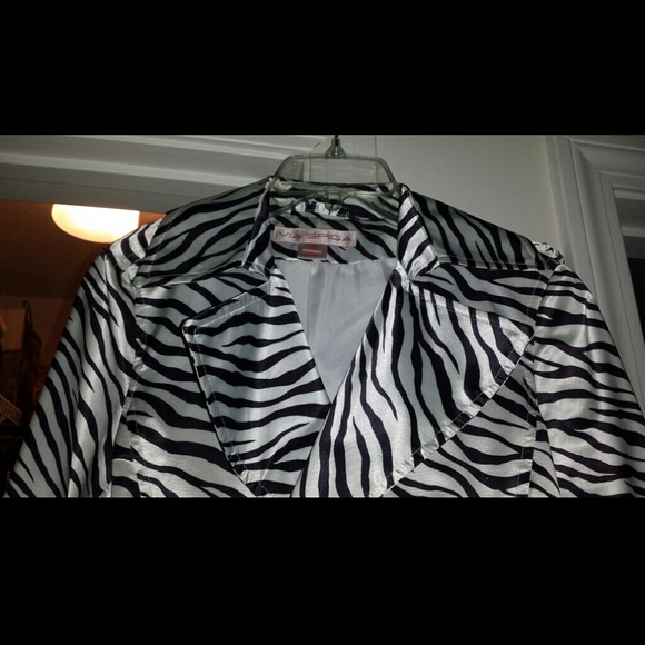 Gorgeous Via Spaga Zebra Trench Coat. - Picture 2 of 3