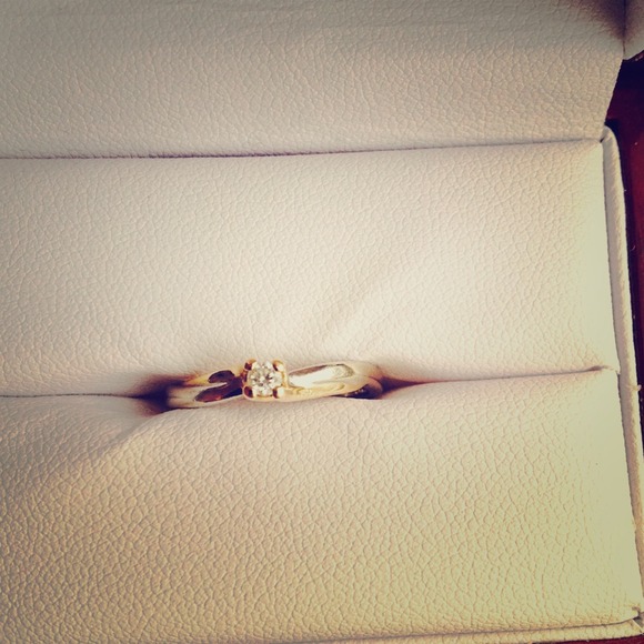 REAL 14k white and yellow gold ring - Picture 1 of 2