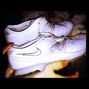 Nike athletic wear shoes white