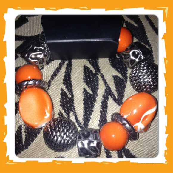 Stretchy bracelet.......REDUCED