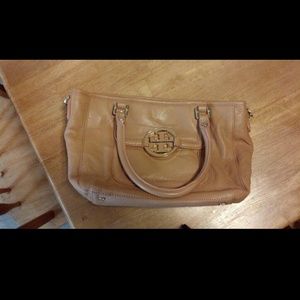 Tory Burch handbag nwot and dust bag