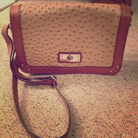 Merona Handbags - Ostrich Cross body Bag like new!