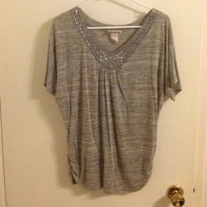 Cute gray top