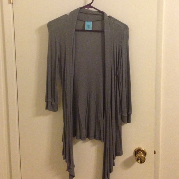 Gray cardigan - Picture 1 of 3