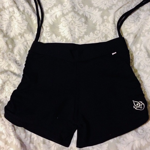Shakti Shorts