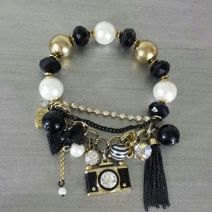 🎀 Betsey Johnson Bracelet