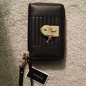 Juicy Iphone wallet nwt