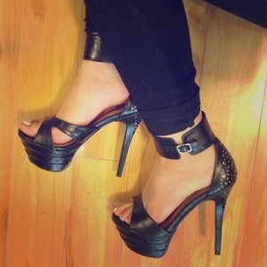 WILD PAIR HEELS