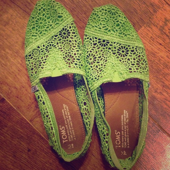 Green lace toms 💚