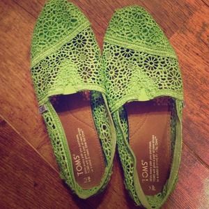 Green lace toms 💚