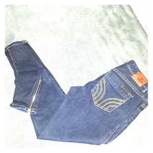 Skinny jeans