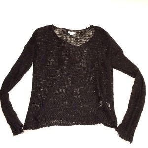 ✨PRICE REDUCED✨Black knit sweater!