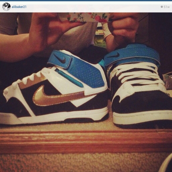 Nike Mogan Mids
