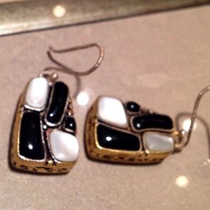 14k/925SS dangle earrings w black onyx and opal