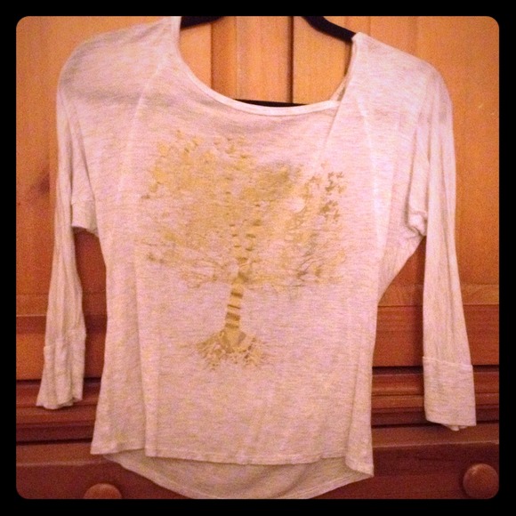 Wetseal Sheer Tree Top