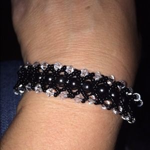 Handmade beaded bracelet. Real Swarovski crystals