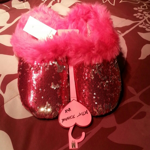*SOLD IN BUNDLE* Betsy Johnson Slippers - Picture 3 of 4