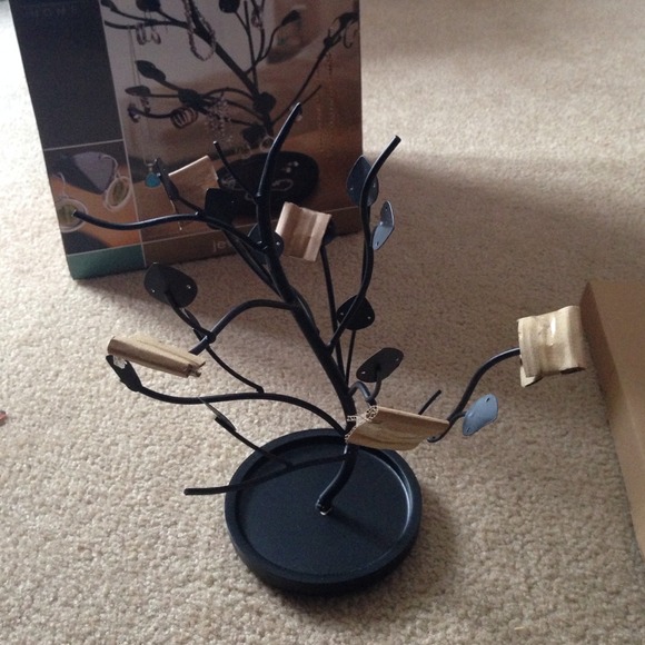 Jewelry Tree - Picture 3 of 3