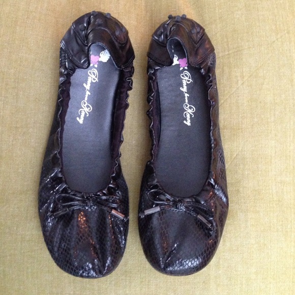 Penny Loves Kenny Black Ballet Flats. Like New!