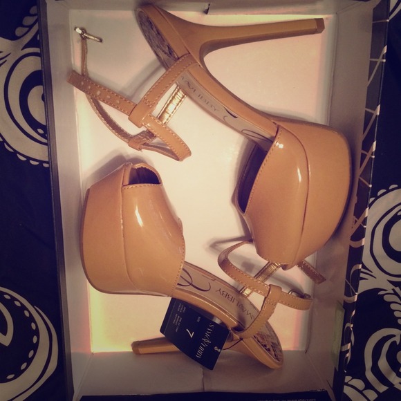 Sam and Libby heels