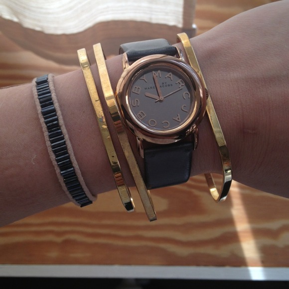 🔴SOLD🔴 Gold bangles - Picture 2 of 4