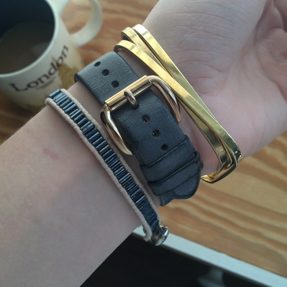 🔴SOLD🔴 Gold bangles - Picture 3 of 4